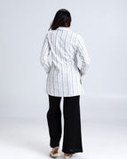 L / White