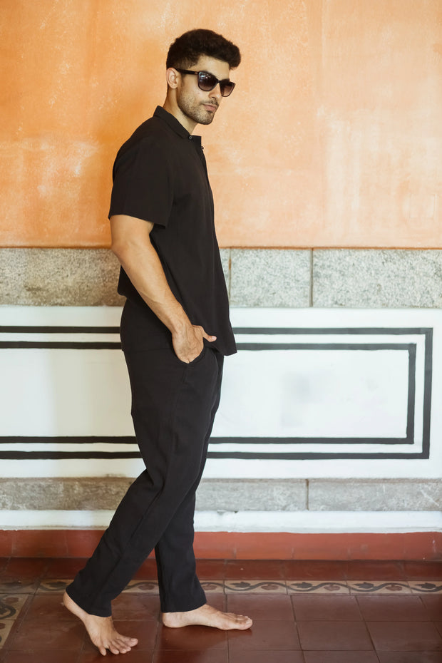 <h3><strong>Statement Streetwear</strong></h3>